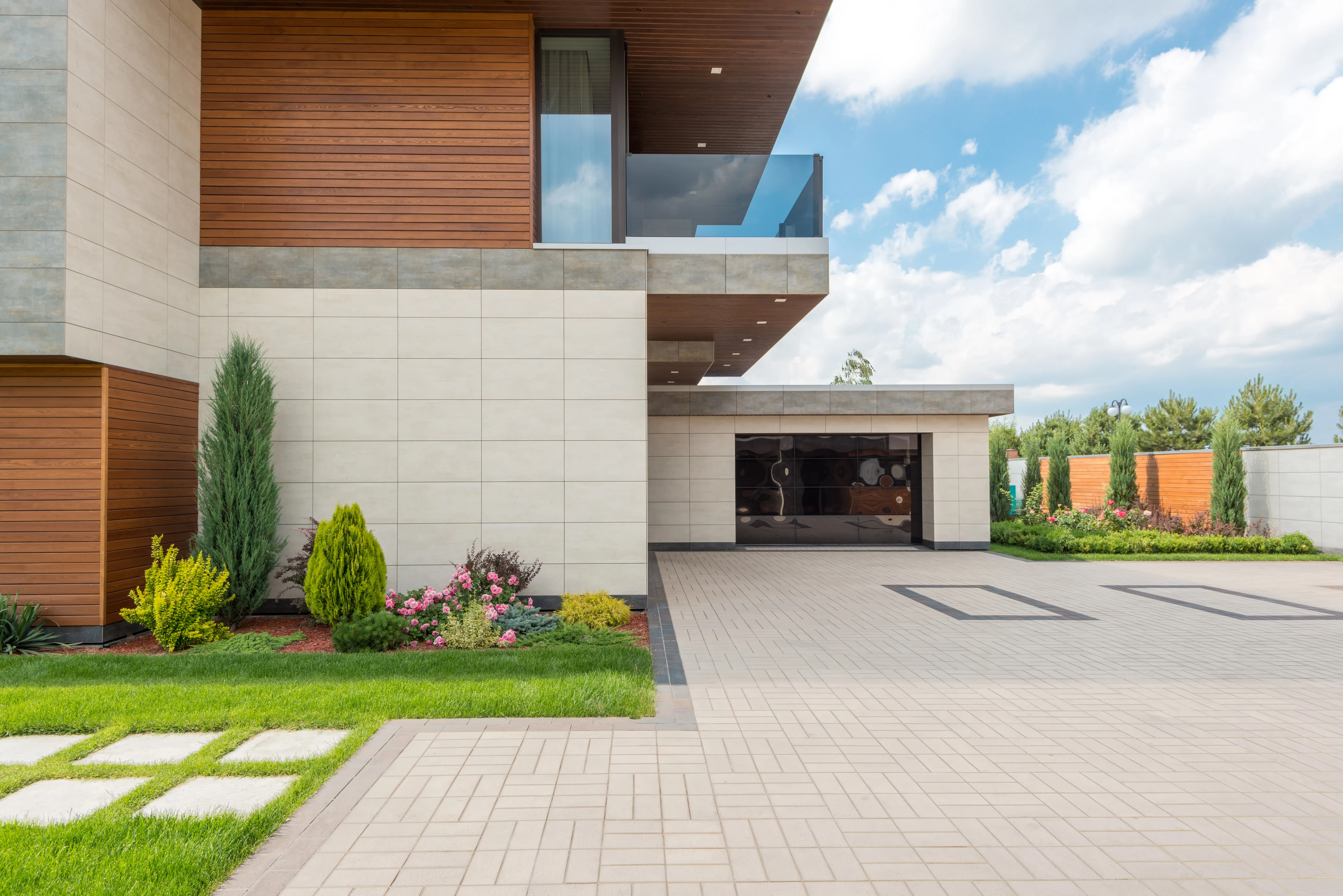 Residential garage door in Oak Brook
